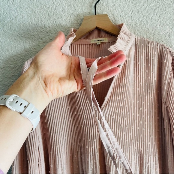 Pink Swiss Dot Pleated High Neck Blouse - Picture 11 of 13